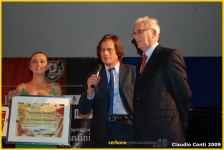 Il Presdiente dott. Francesco Montanaro riceve il premio